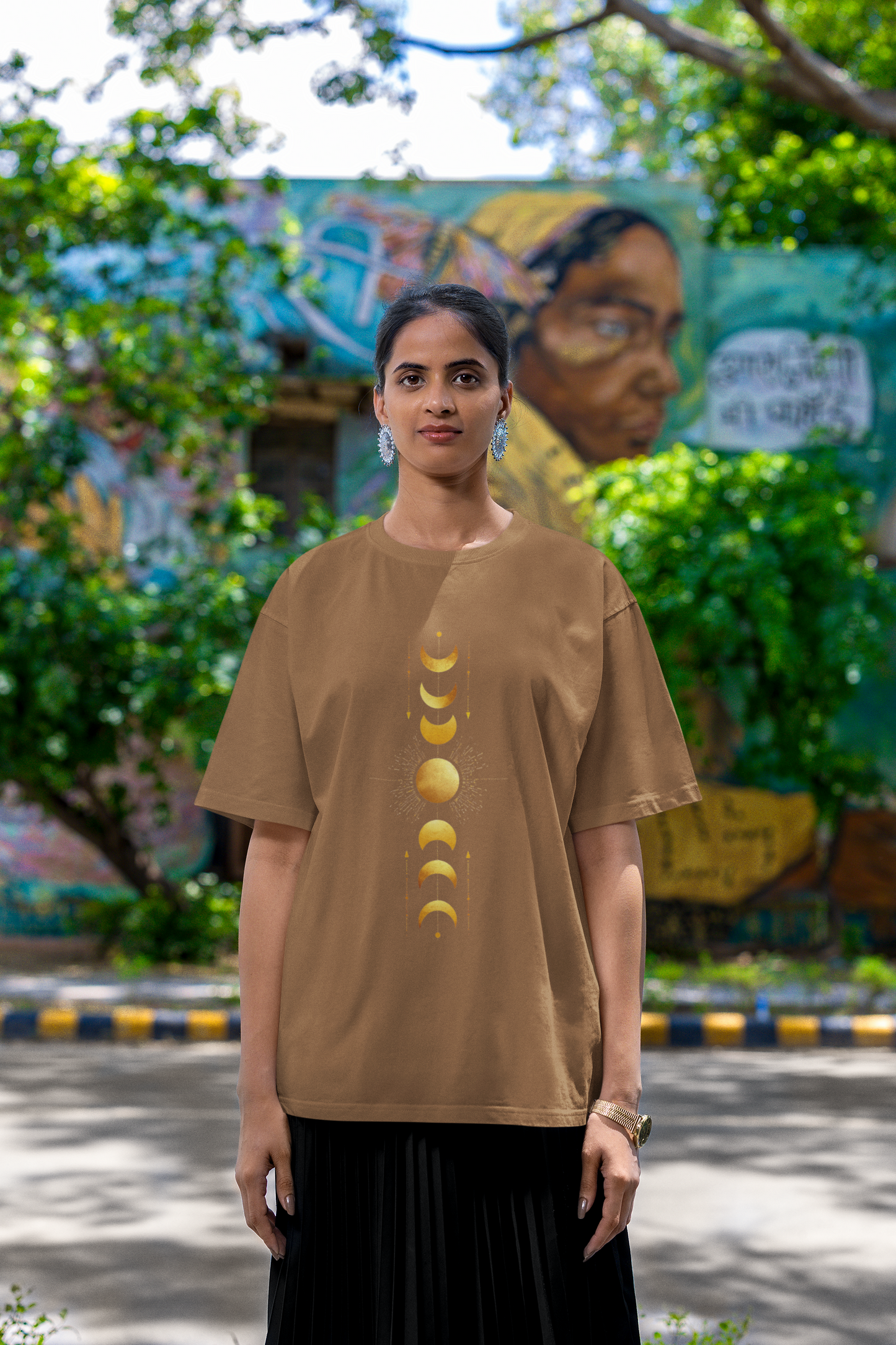 Oversized Boxy Tee "Moon Phases"