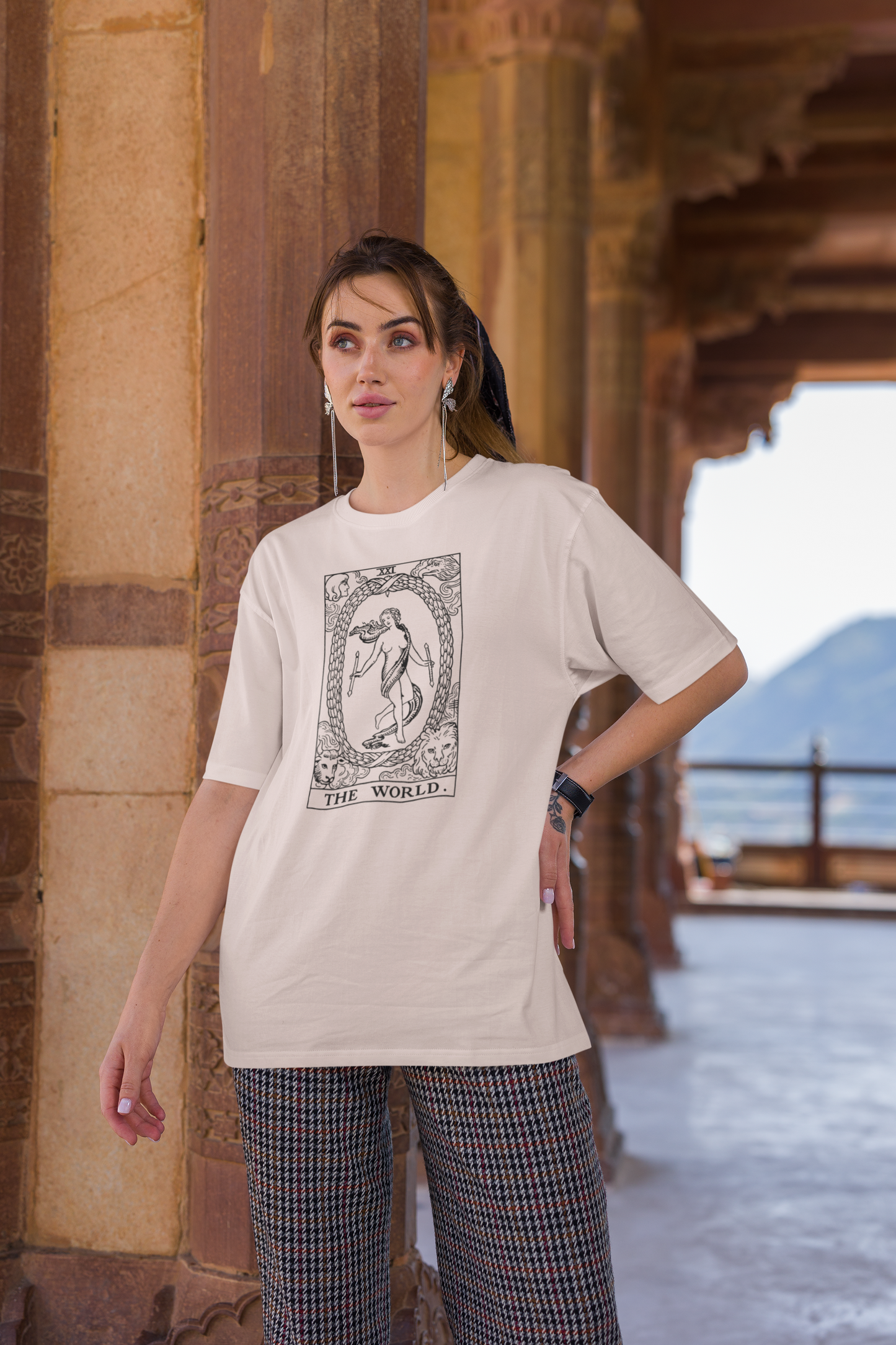 Oversized Tarot Boxy Tee "The World"