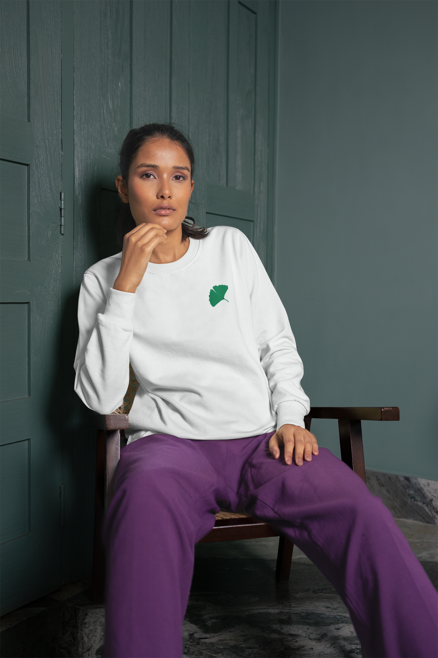 Embroidered Gingko Leaf Crewneck Sweatshirt
