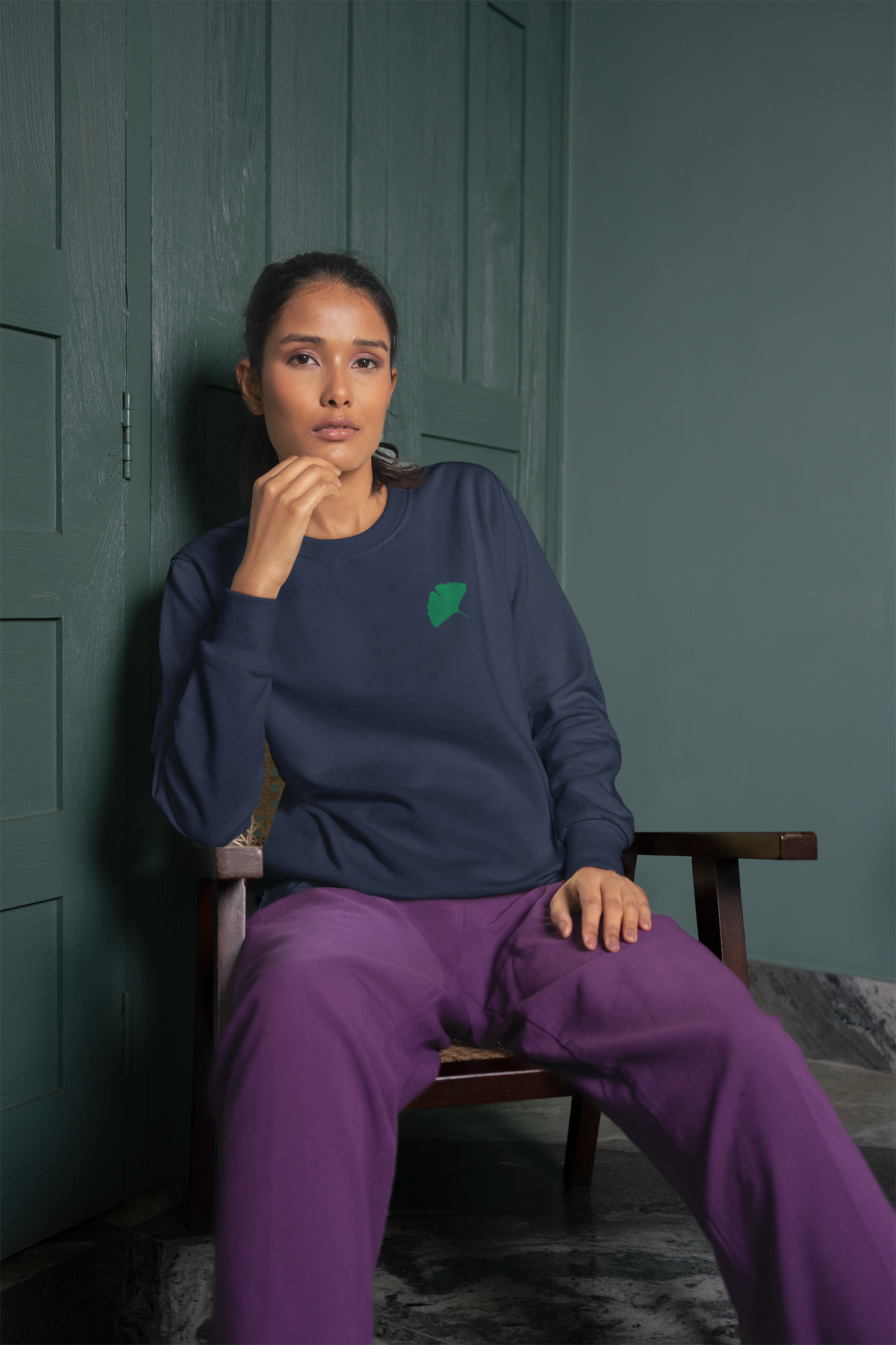 Embroidered Gingko Leaf Crewneck Sweatshirt