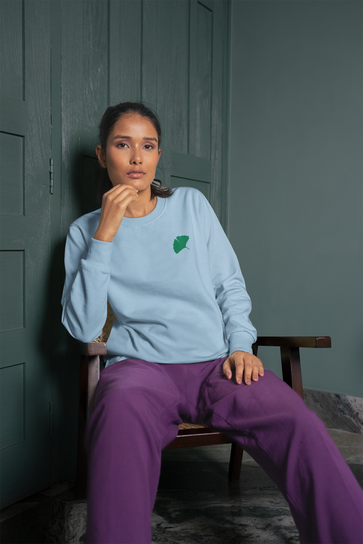 Embroidered Gingko Leaf Crewneck Sweatshirt