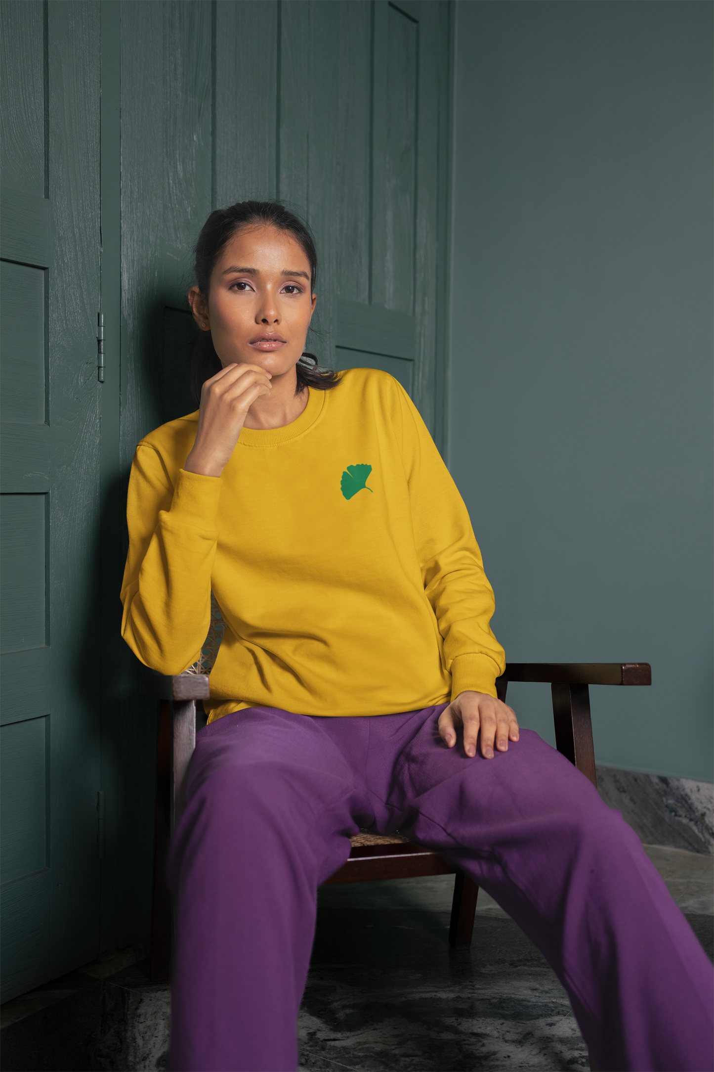 Embroidered Gingko Leaf Crewneck Sweatshirt